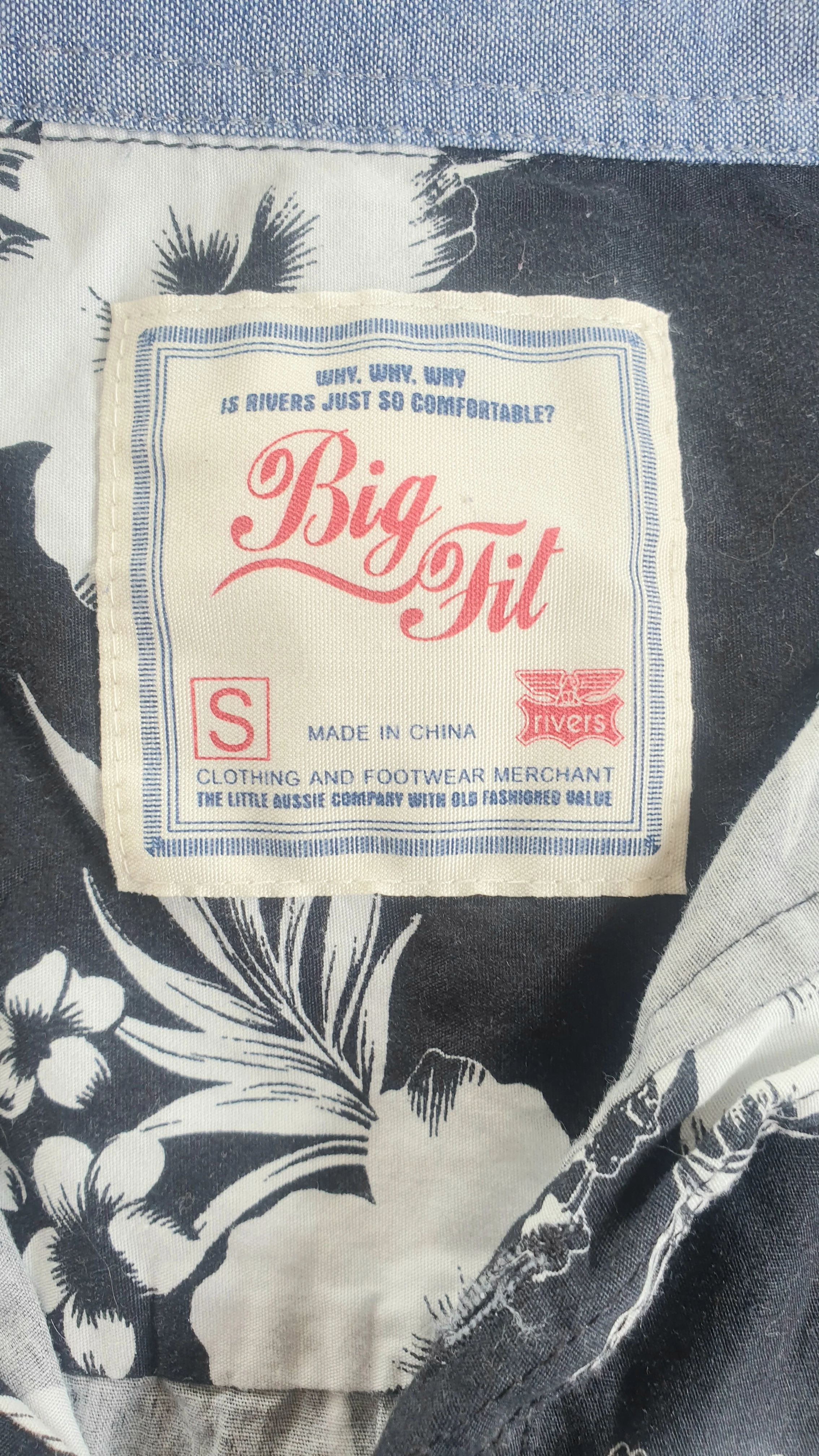 Mens Rivers B&W Hawaiian Shirt (Small) - Image 4