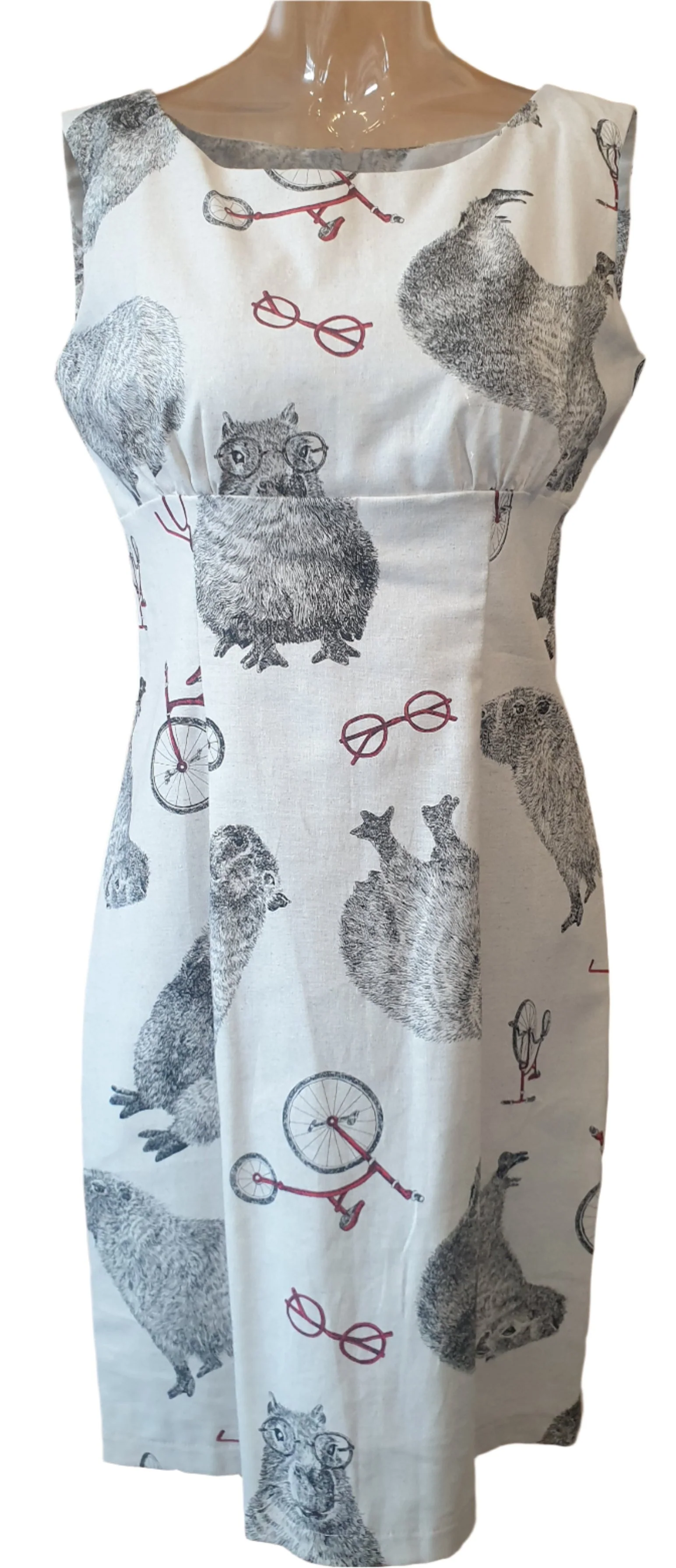 Capybara Julie Dress - Planet Retro Original (Small, Medium, 3XL)