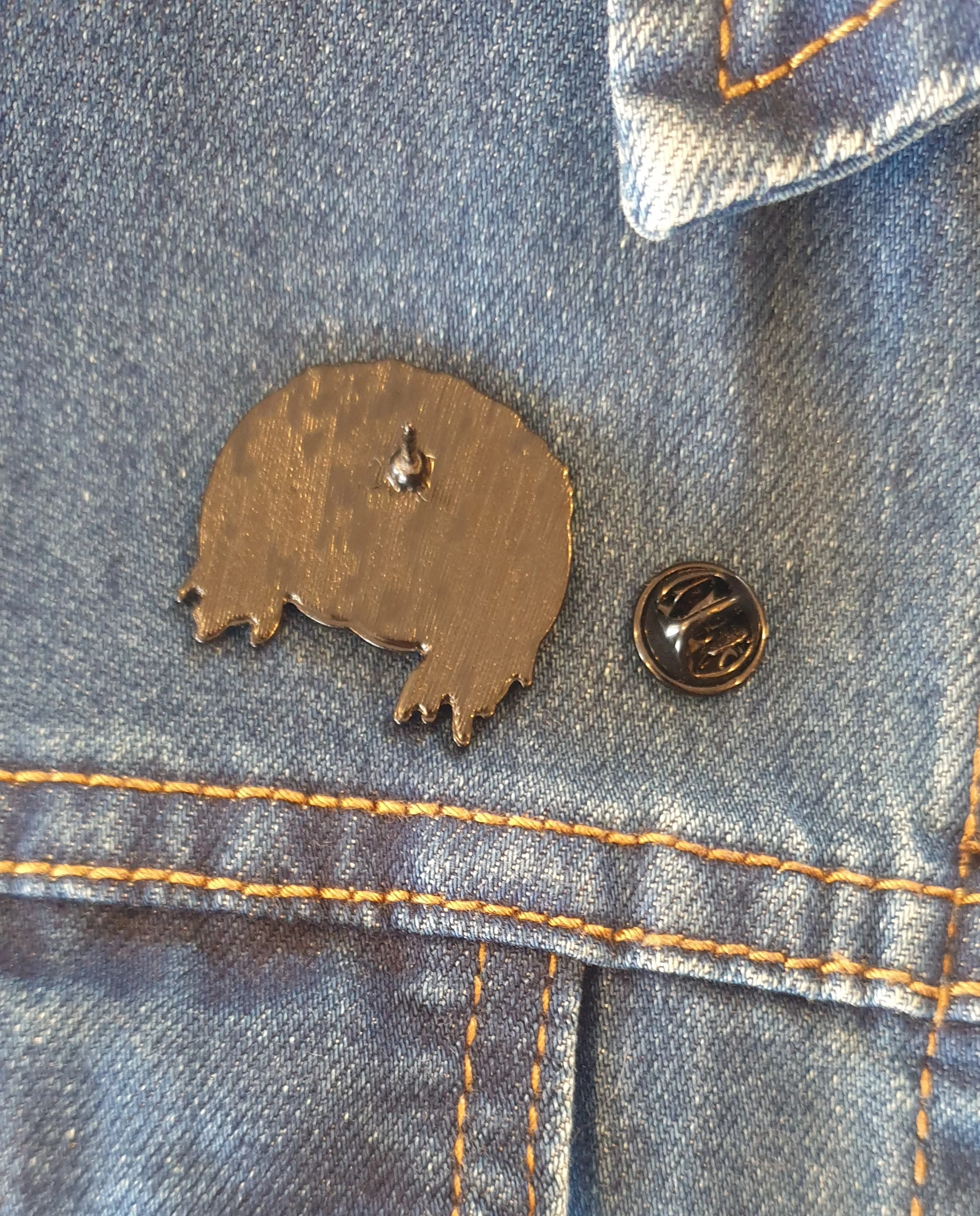 Predator Enamel Pin / Brooch - Image 3