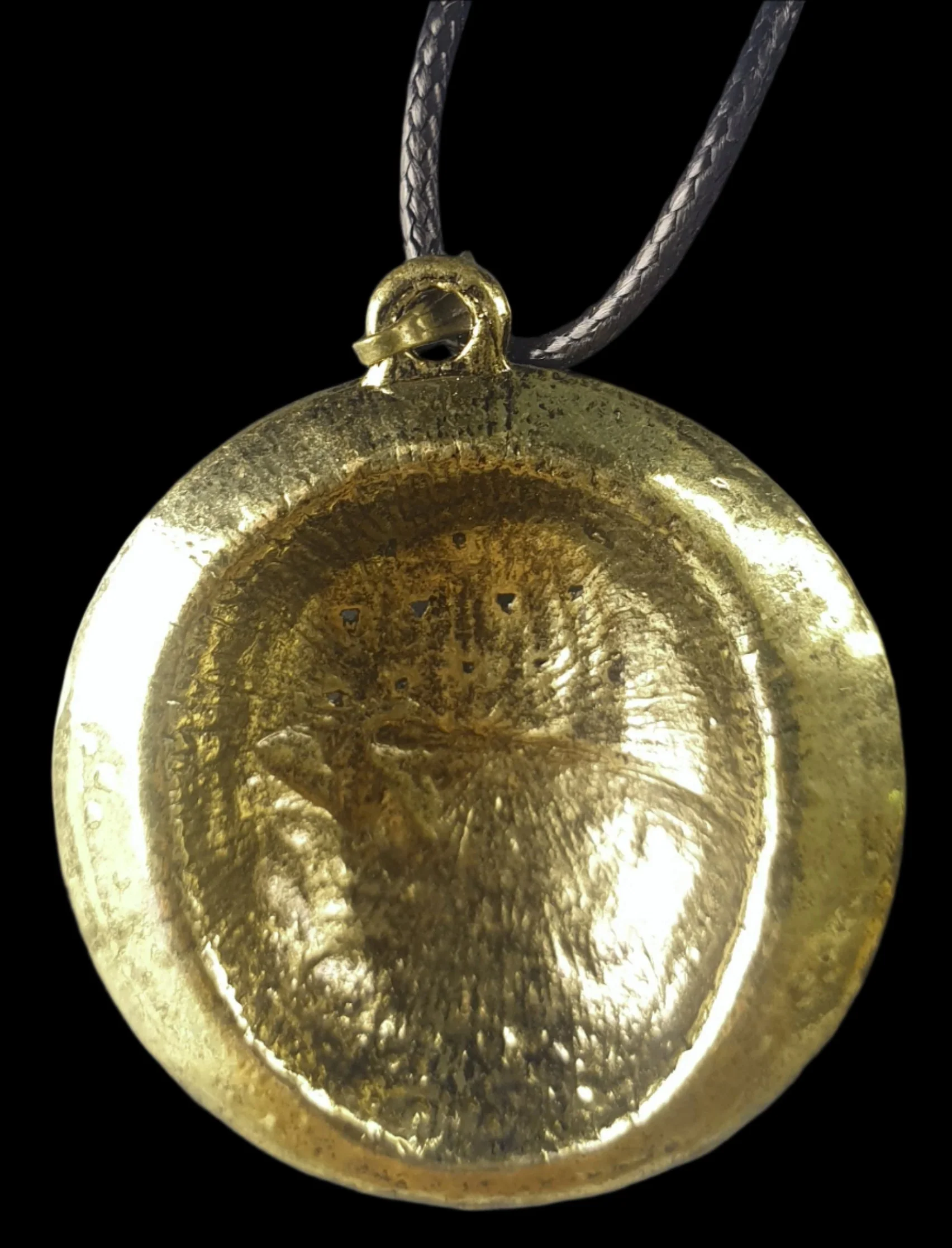 The Hobbit - Bilbo's Acorn Necklace - Image 3