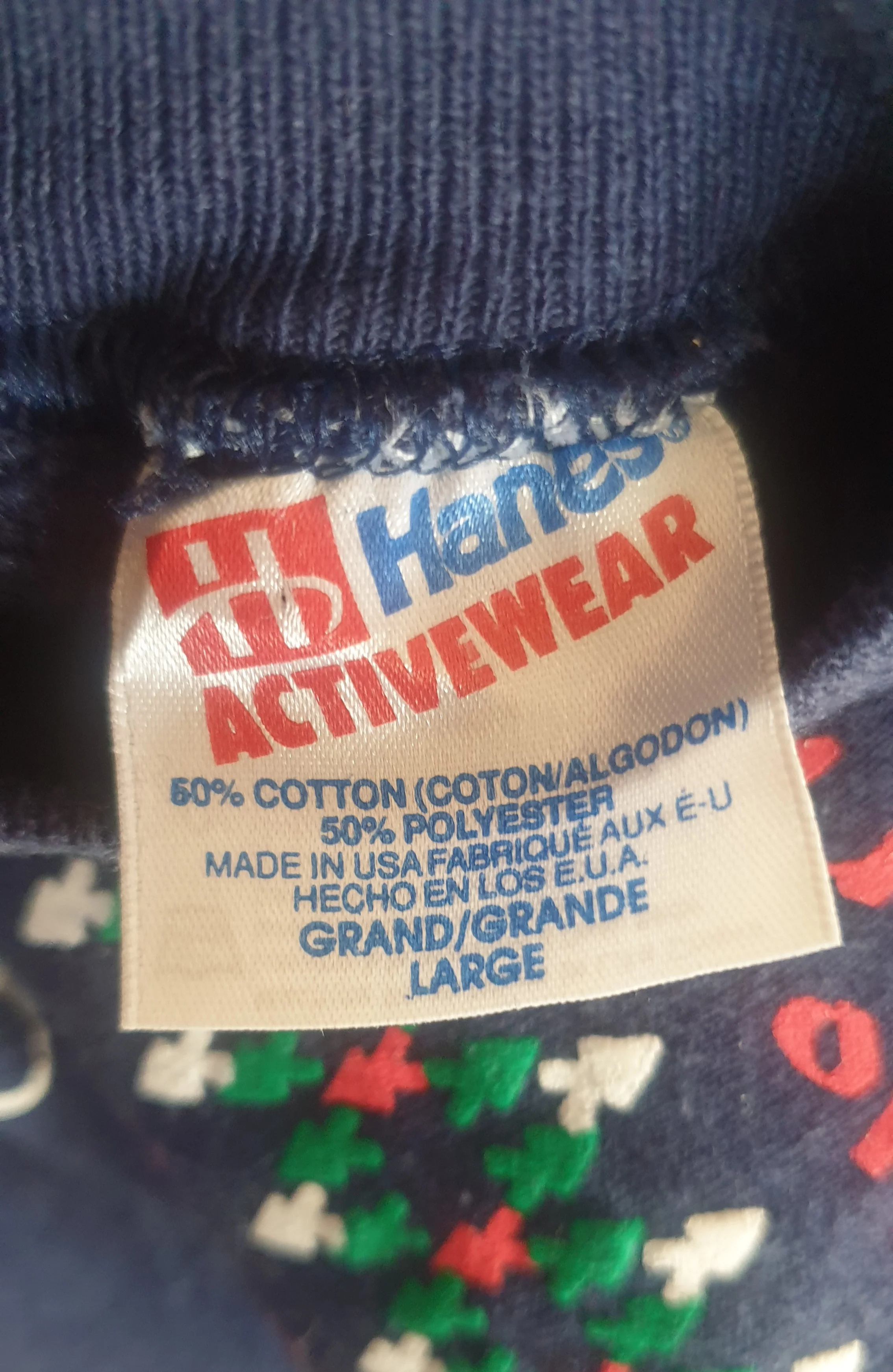 SALE Vintage 1992 USA Christmas Sweatshirt (Medium/Large) - Image 5